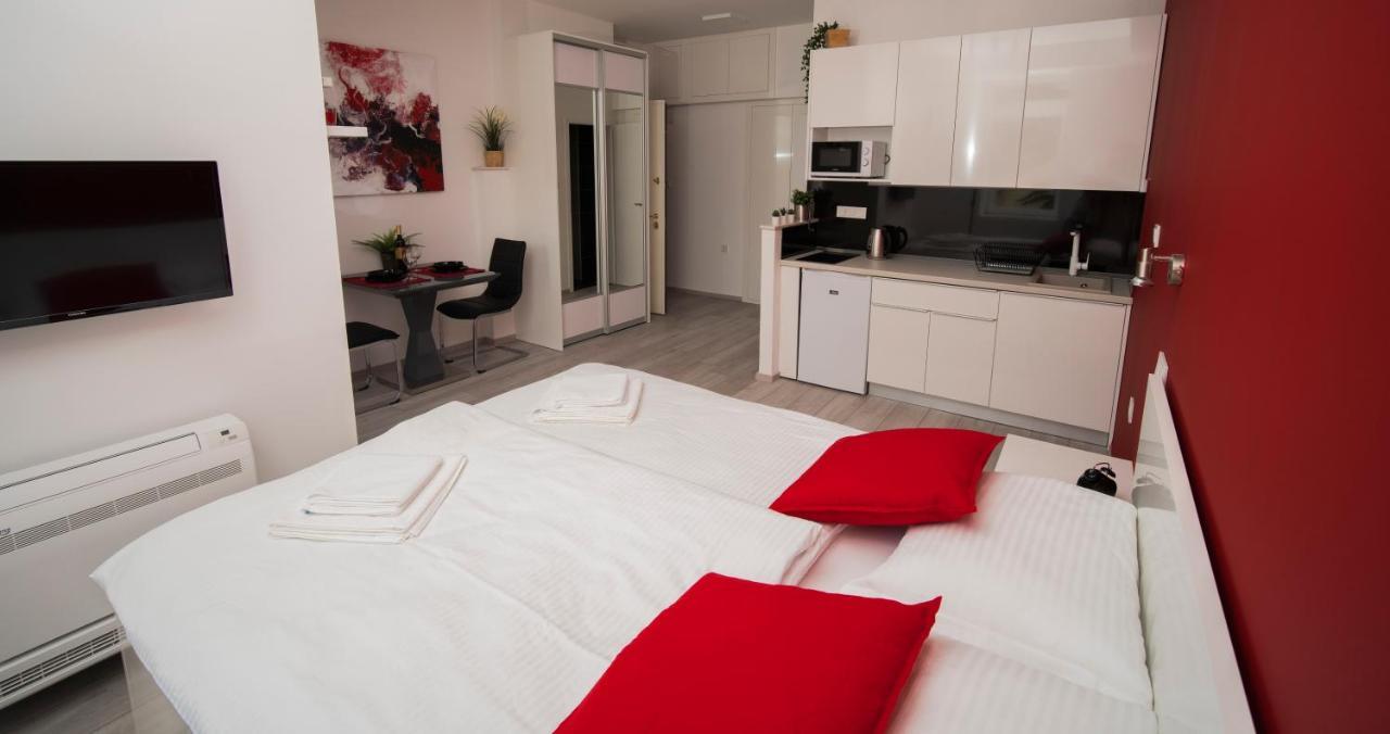 Apartments Kruc ซาเกร็บ ภายนอก รูปภาพ